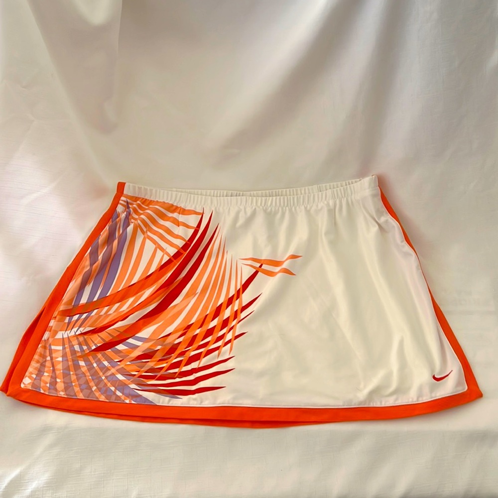 Nike~Skort / Versatile & Athletic